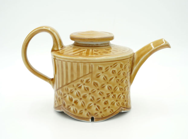 Walter Hyleck Scalloped Edge Amber Tea Pot